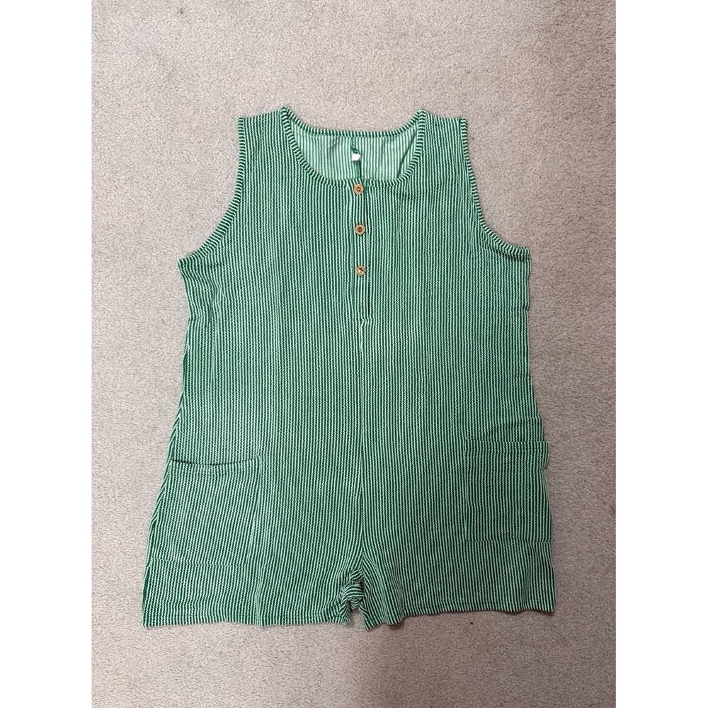 NWT Women's Green Sleeveless Romper XL